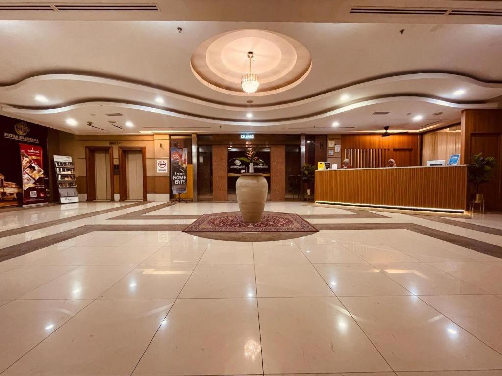 Putra Brasmana Hotel Kuala Perlis Eksteriør billede