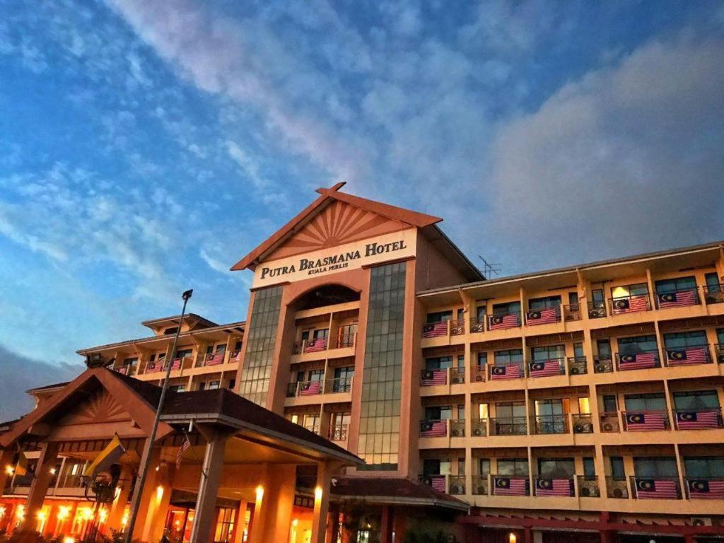 Putra Brasmana Hotel Kuala Perlis Eksteriør billede