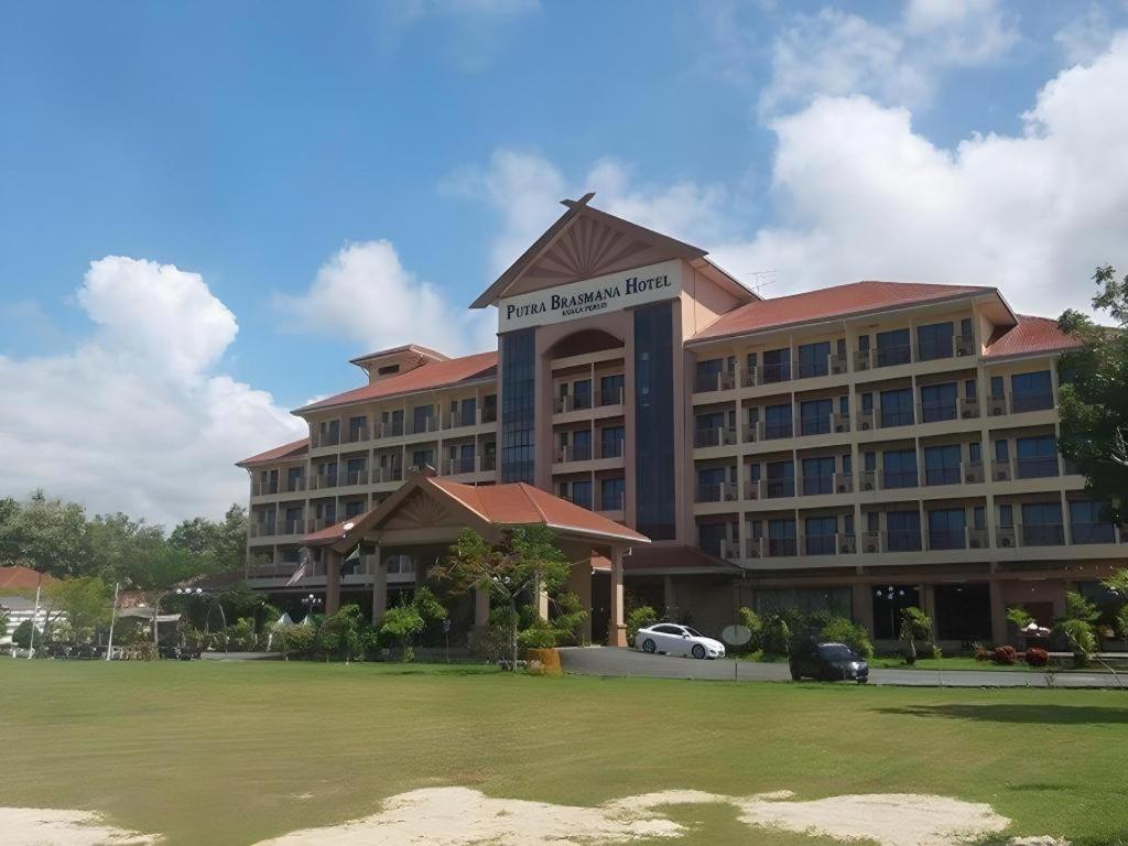 Putra Brasmana Hotel Kuala Perlis Eksteriør billede