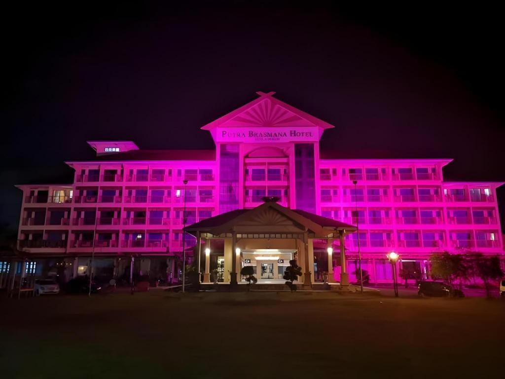 Putra Brasmana Hotel Kuala Perlis Eksteriør billede