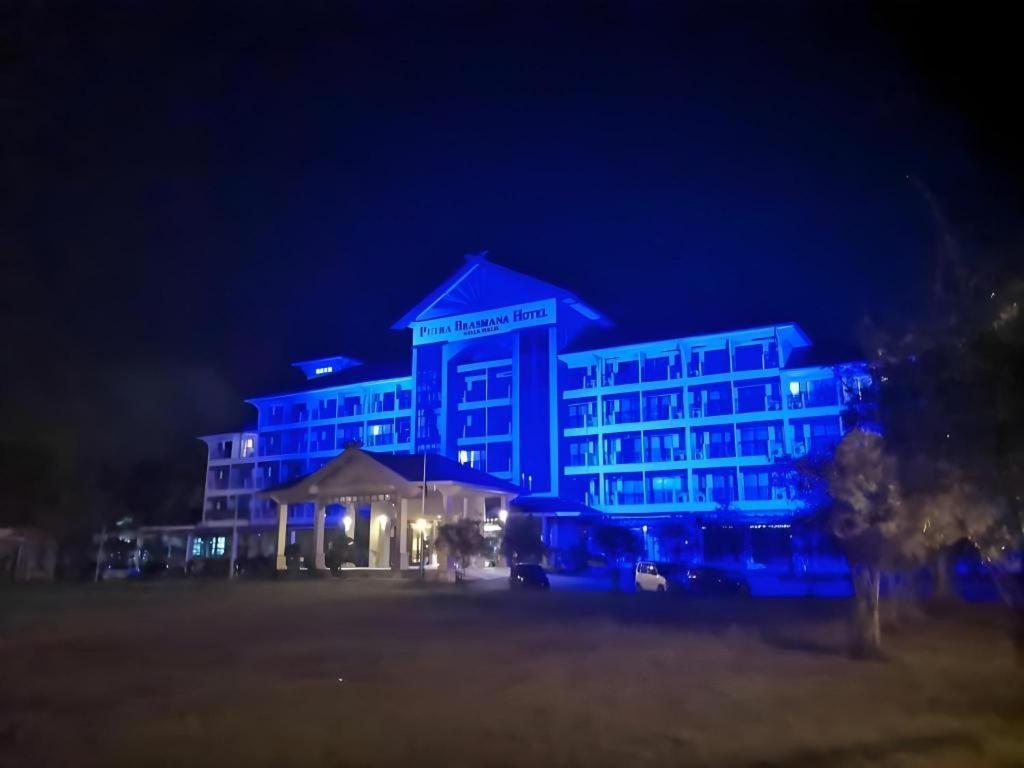 Putra Brasmana Hotel Kuala Perlis Eksteriør billede