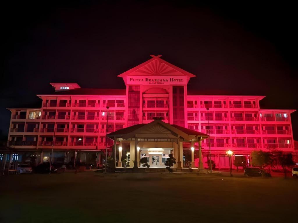 Putra Brasmana Hotel Kuala Perlis Eksteriør billede